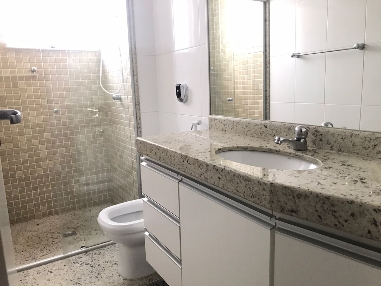 Apartamento à venda com 2 quartos, 71m² - Foto 18