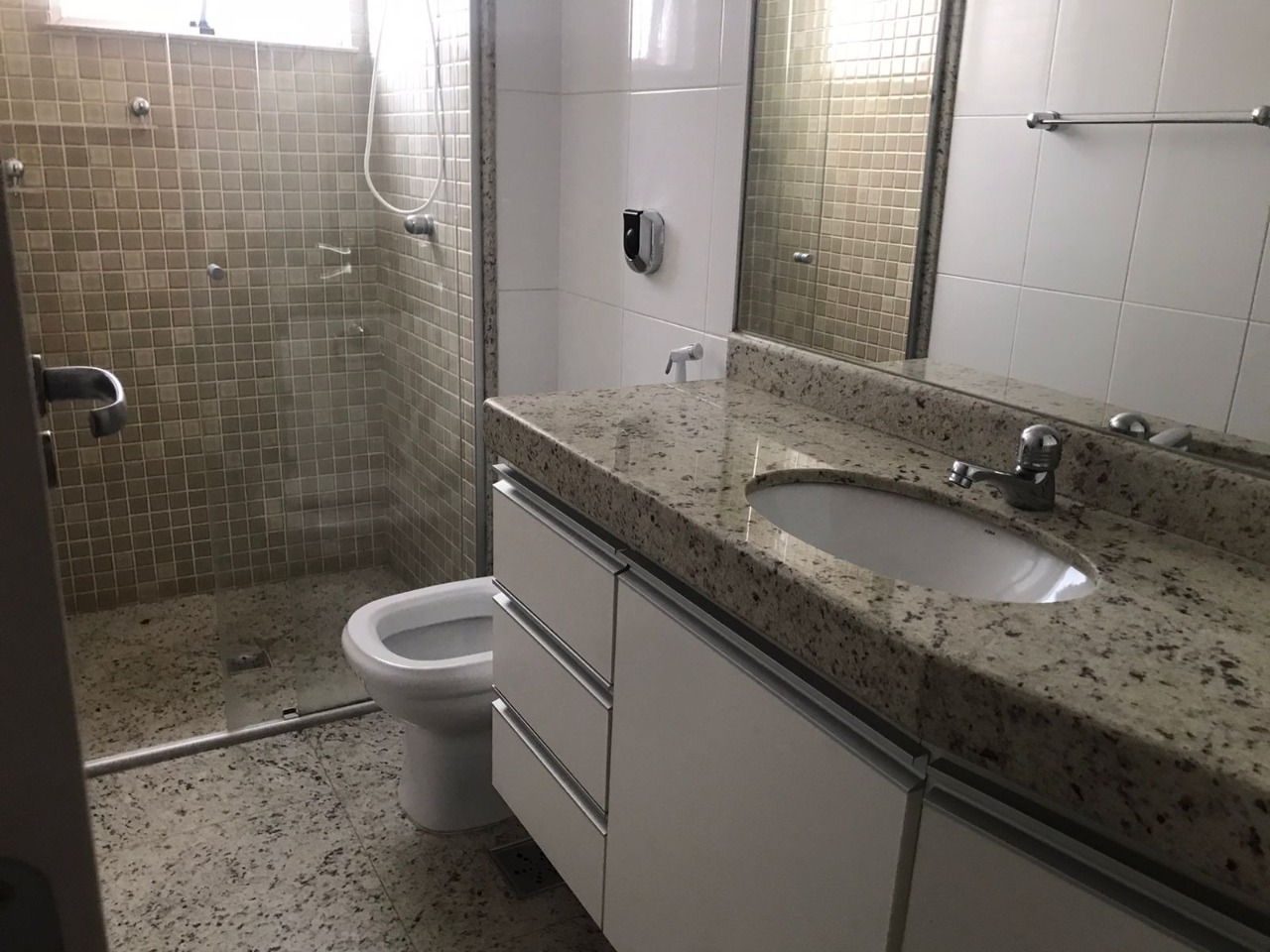 Apartamento à venda com 2 quartos, 71m² - Foto 21