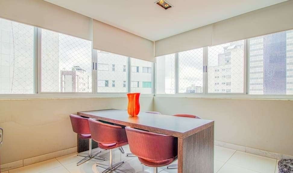 Apartamento à venda com 4 quartos, 140m² - Foto 3