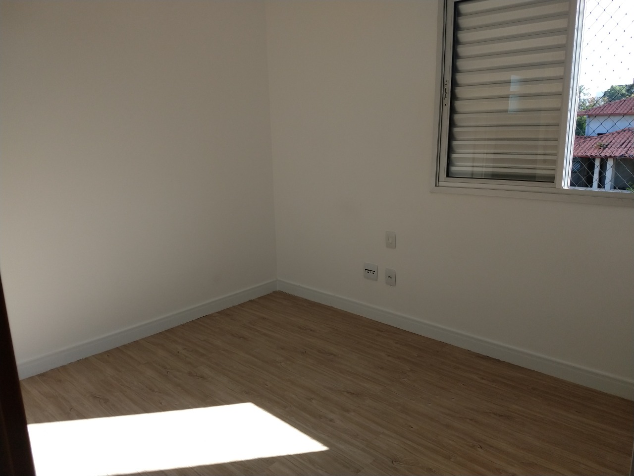 Apartamento à venda com 3 quartos, 85m² - Foto 4