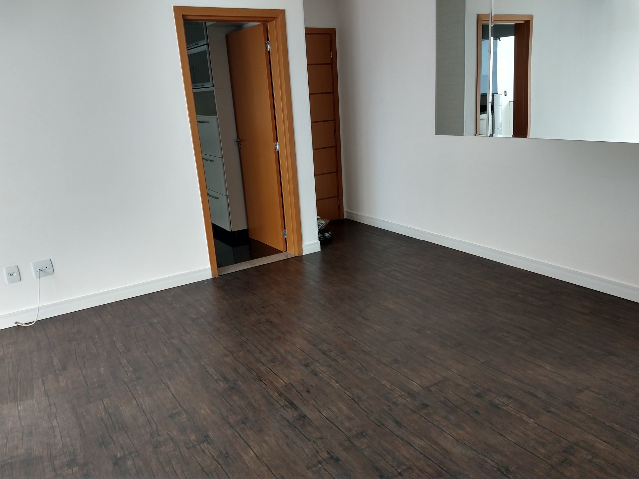 Apartamento à venda com 3 quartos, 85m² - Foto 3