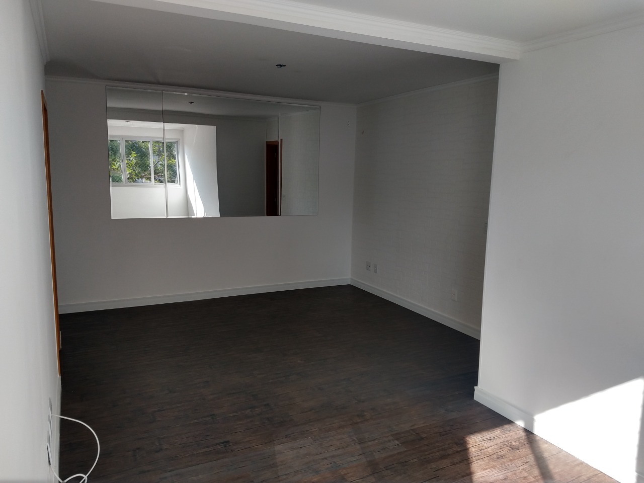 Apartamento à venda com 3 quartos, 85m² - Foto 2