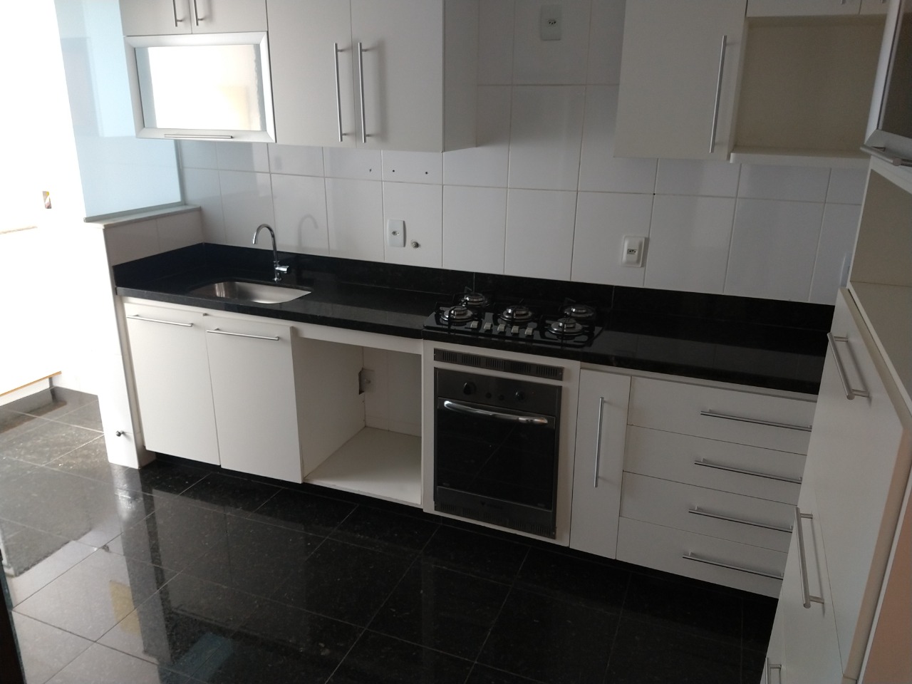 Apartamento à venda com 3 quartos, 85m² - Foto 11