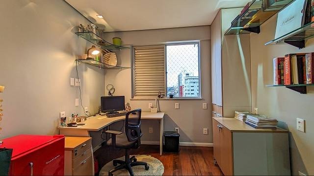 Apartamento à venda com 3 quartos, 105m² - Foto 13