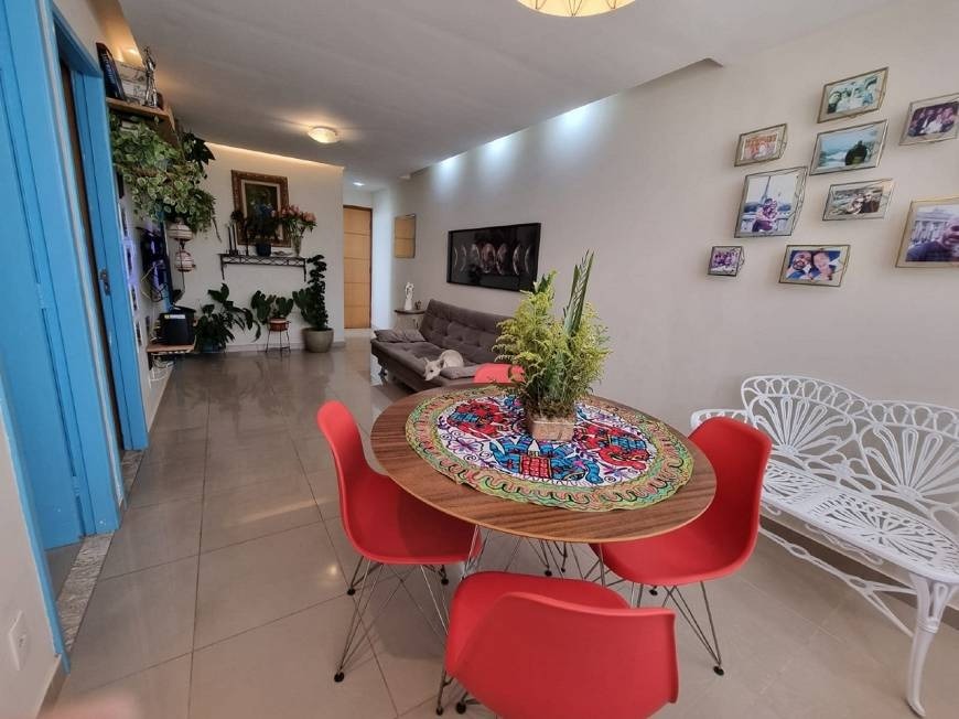 Apartamento à venda com 2 quartos, 65m² - Foto 3