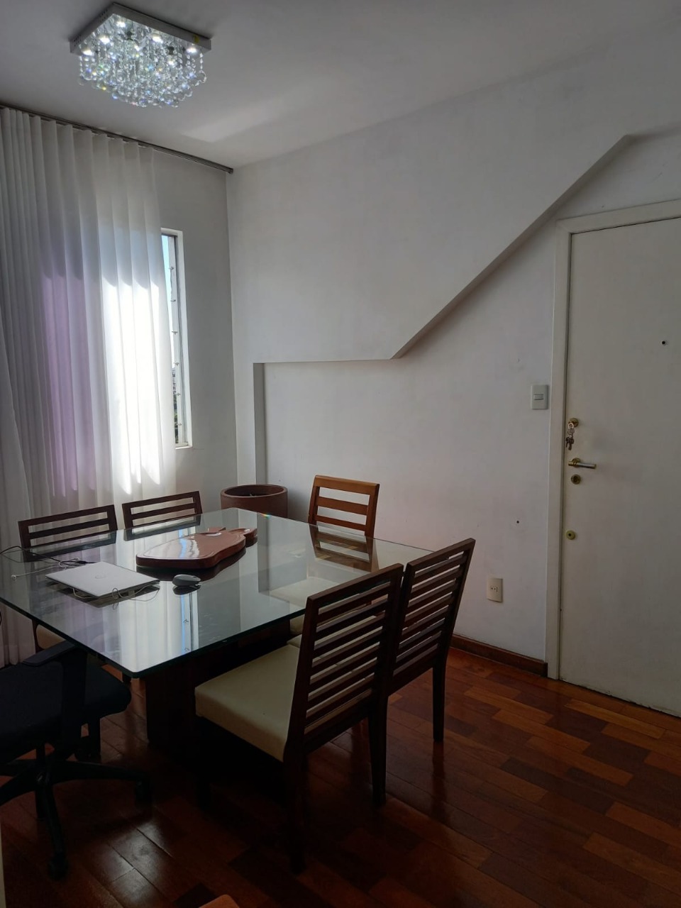 Apartamento à venda com 3 quartos, 90m² - Foto 1