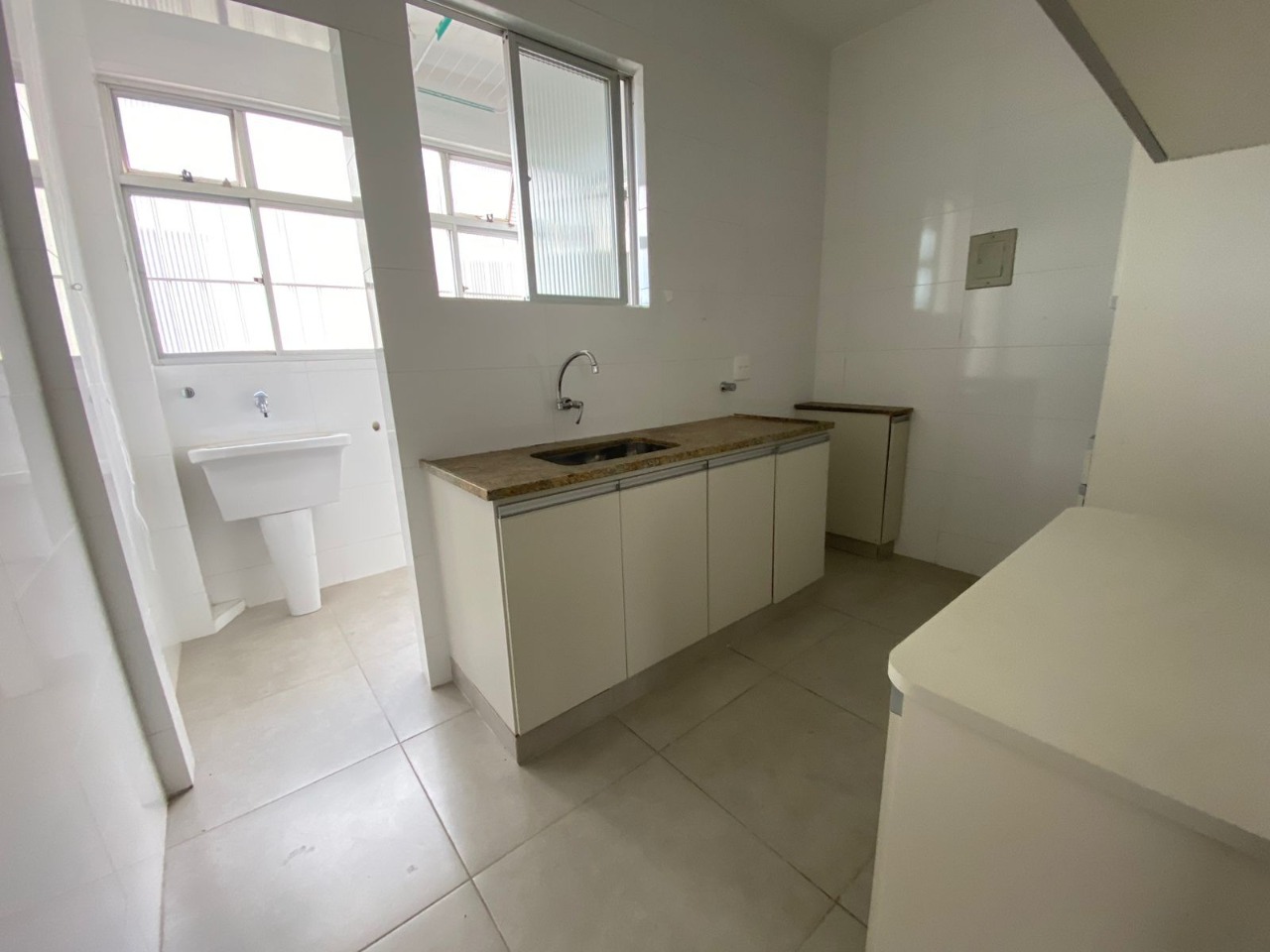 Apartamento à venda com 3 quartos, 91m² - Foto 9