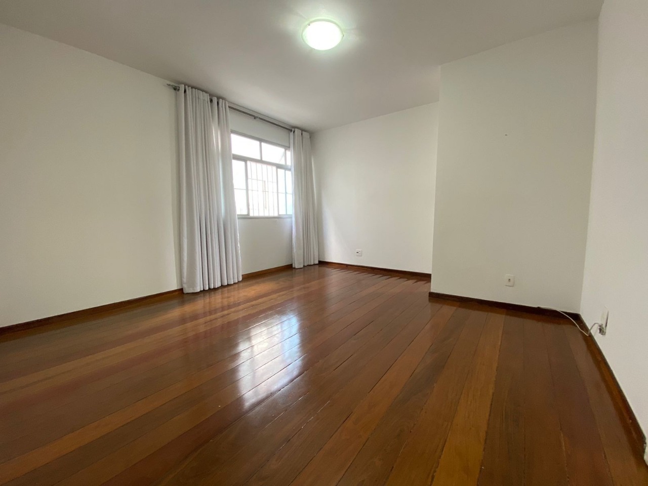 Apartamento à venda com 3 quartos, 91m² - Foto 1