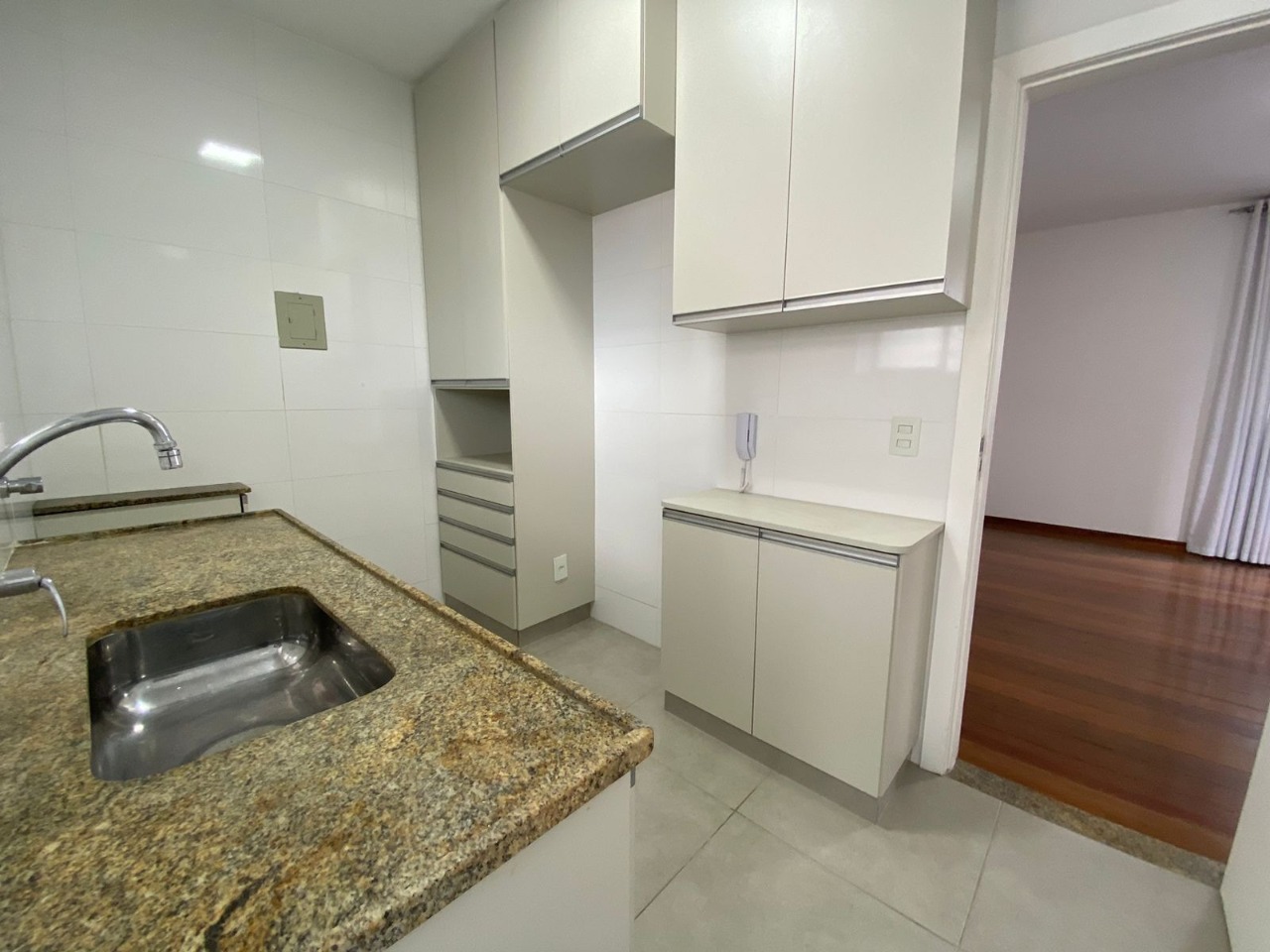 Apartamento à venda com 3 quartos, 91m² - Foto 10