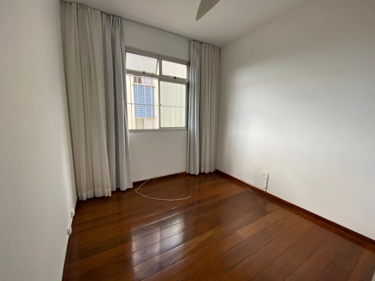 Apartamento à venda com 3 quartos, 91m² - Foto 4