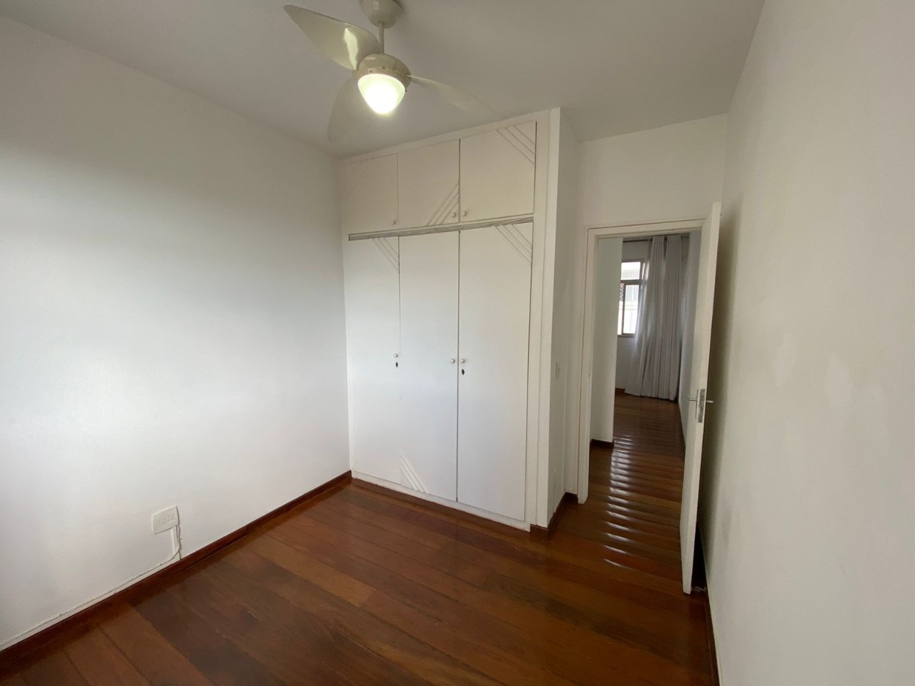 Apartamento à venda com 3 quartos, 91m² - Foto 7