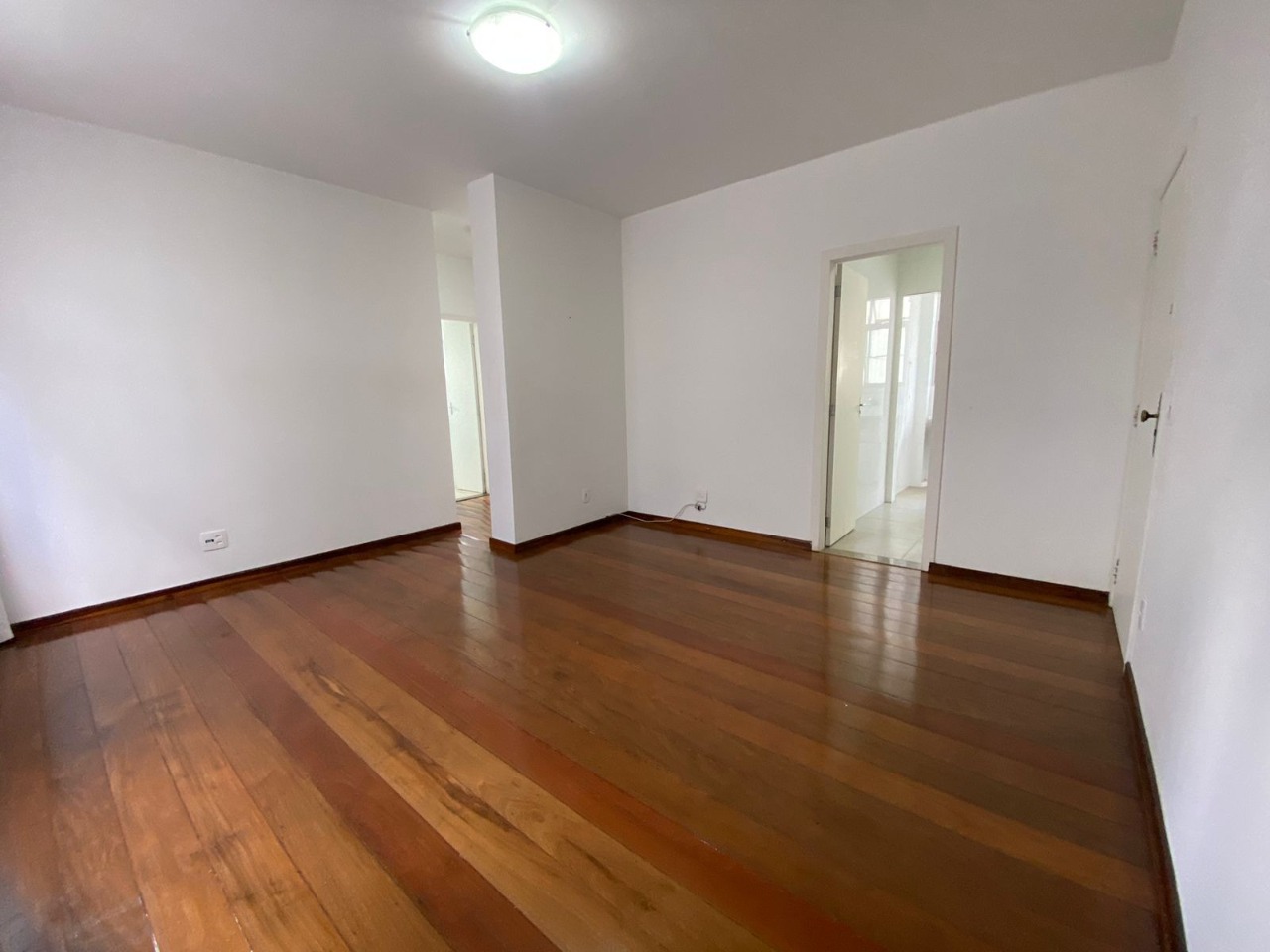 Apartamento à venda com 3 quartos, 91m² - Foto 3