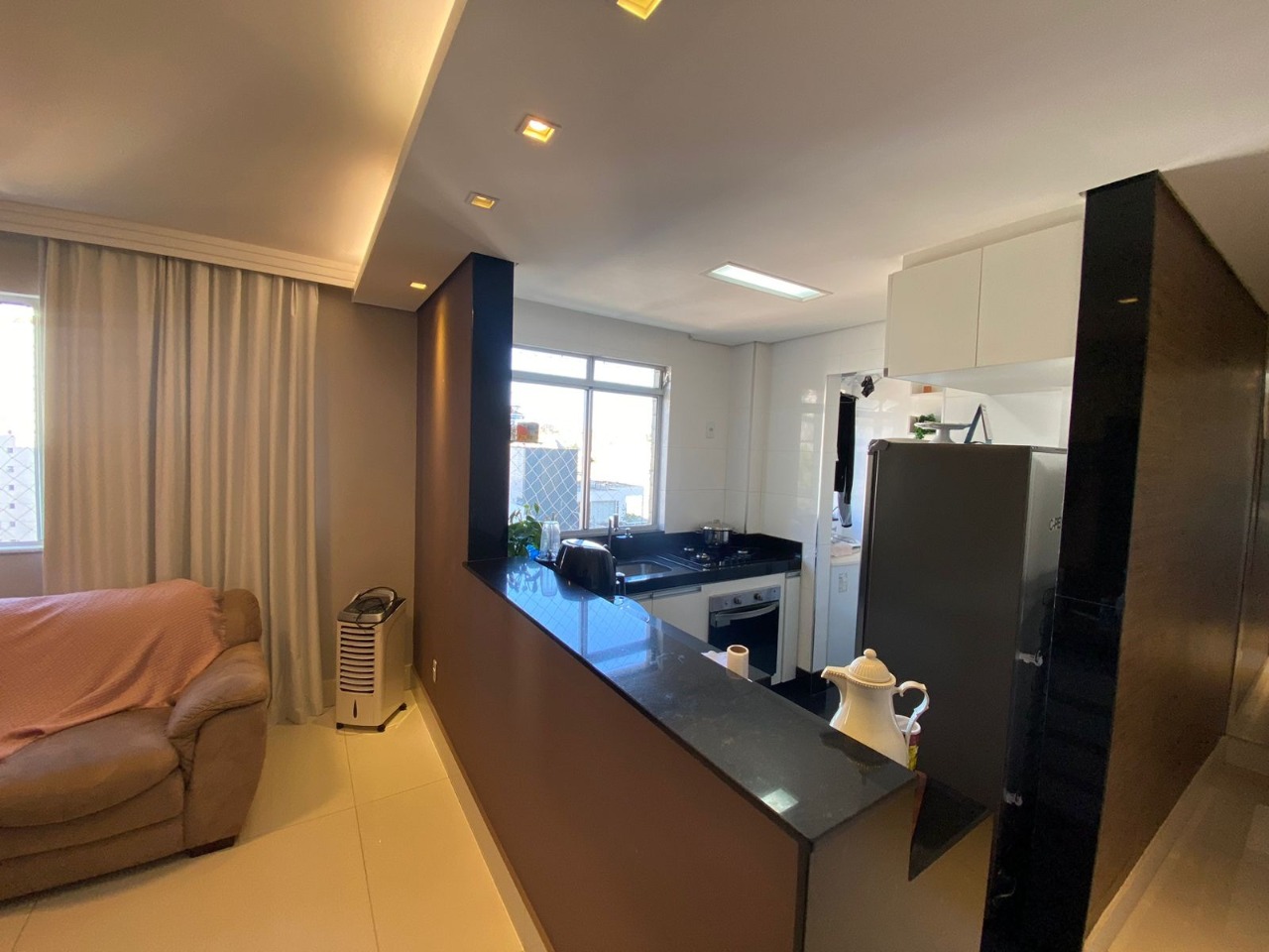 Apartamento à venda com 2 quartos, 60m² - Foto 3