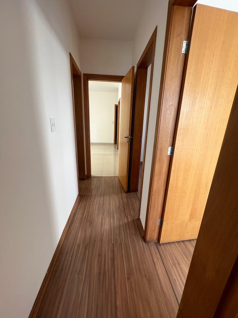 Apartamento à venda com 3 quartos, 74m² - Foto 11