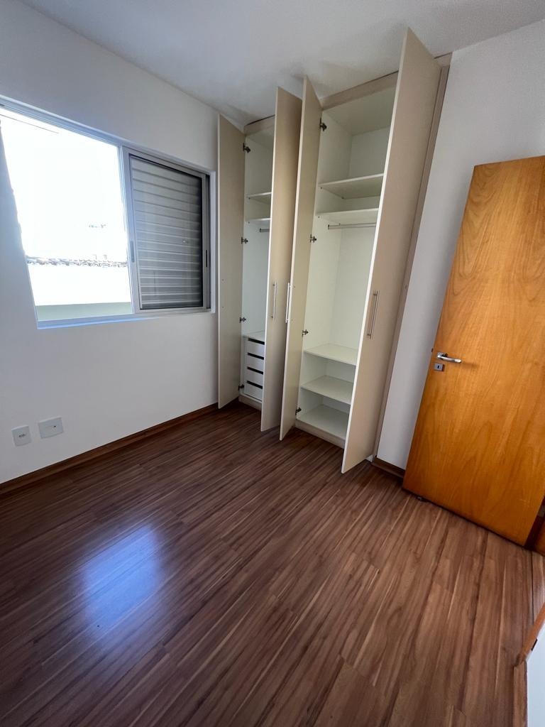 Apartamento à venda com 3 quartos, 74m² - Foto 18