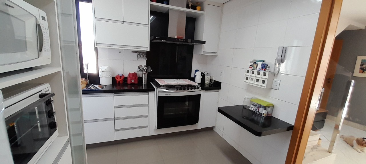 Cobertura à venda com 3 quartos, 200m² - Foto 17