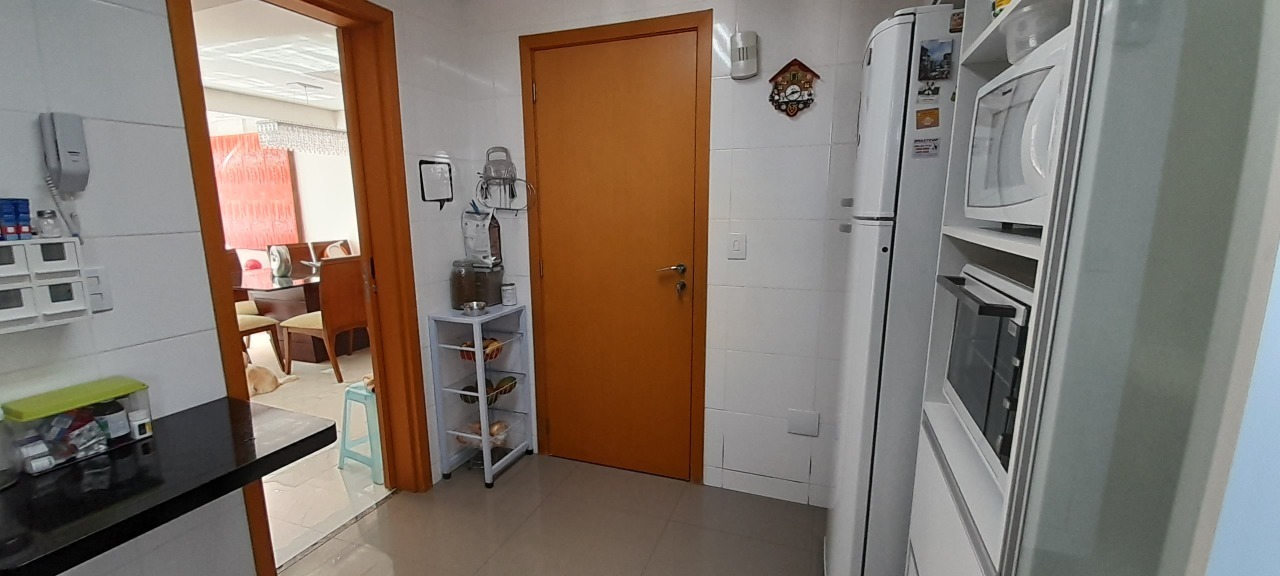 Cobertura à venda com 3 quartos, 200m² - Foto 19