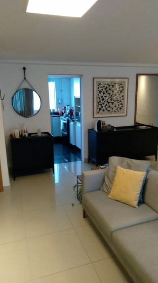 Apartamento à venda com 3 quartos, 97m² - Foto 3