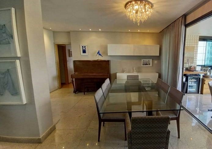 Apartamento à venda com 3 quartos, 180m² - Foto 4