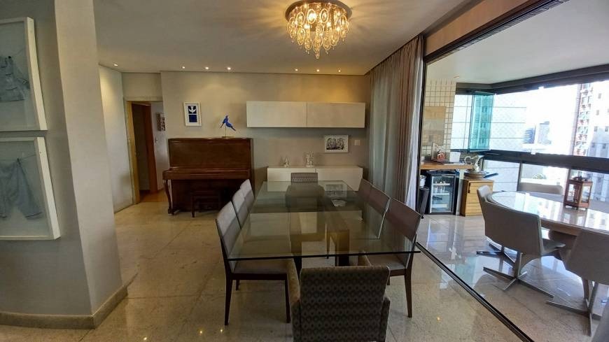 Apartamento à venda com 3 quartos, 180m² - Foto 5