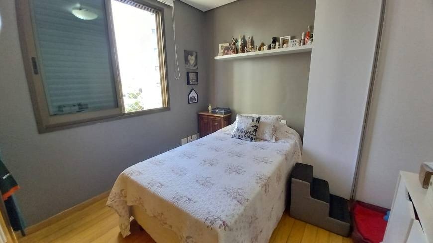 Apartamento à venda com 3 quartos, 180m² - Foto 11