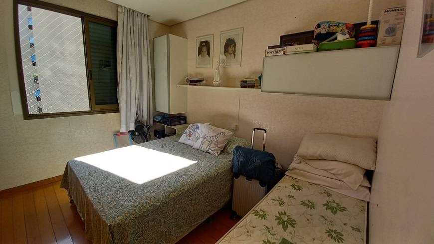 Apartamento à venda com 3 quartos, 180m² - Foto 12