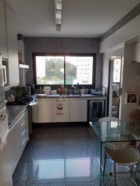 Apartamento à venda com 4 quartos, 215m² - Foto 3