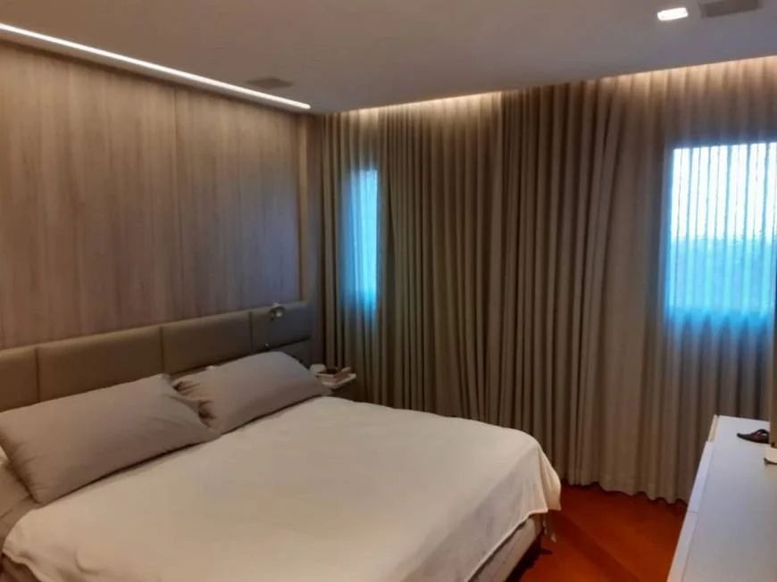 Apartamento à venda com 4 quartos, 215m² - Foto 8