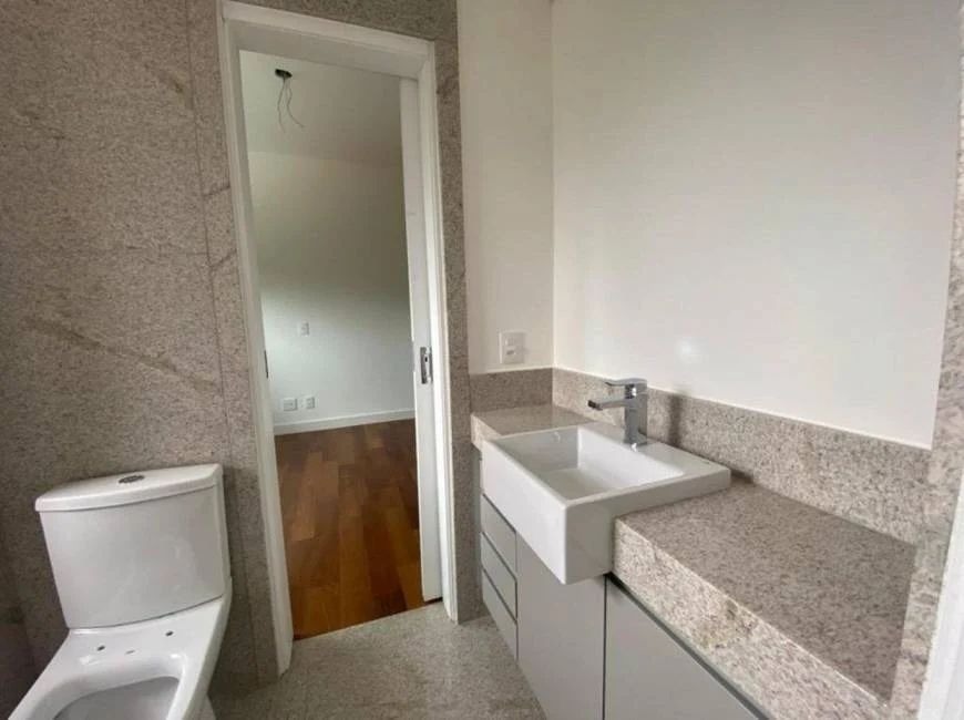 Apartamento à venda com 4 quartos, 215m² - Foto 12