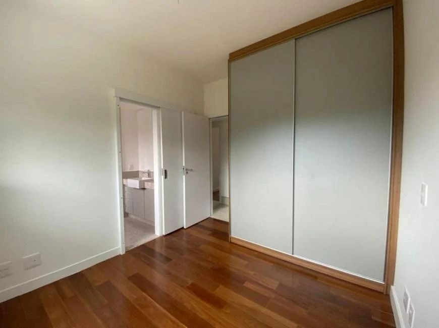 Apartamento à venda com 4 quartos, 215m² - Foto 15