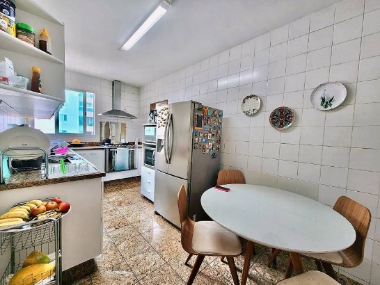 Apartamento à venda com 4 quartos, 174m² - Foto 7