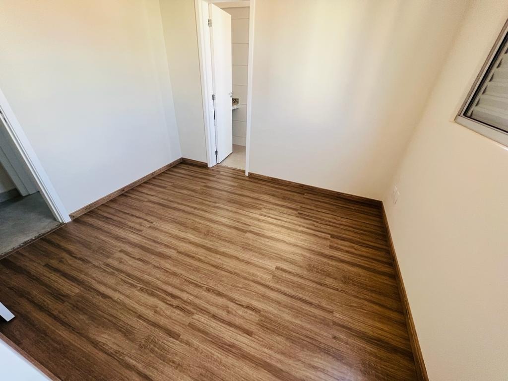 Apartamento à venda com 2 quartos, 64m² - Foto 11