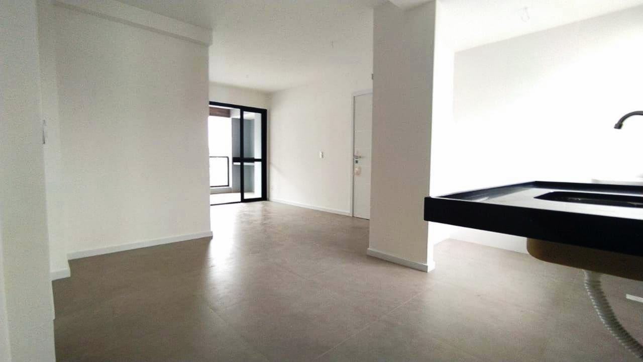 Apartamento à venda com 3 quartos, 77m² - Foto 13