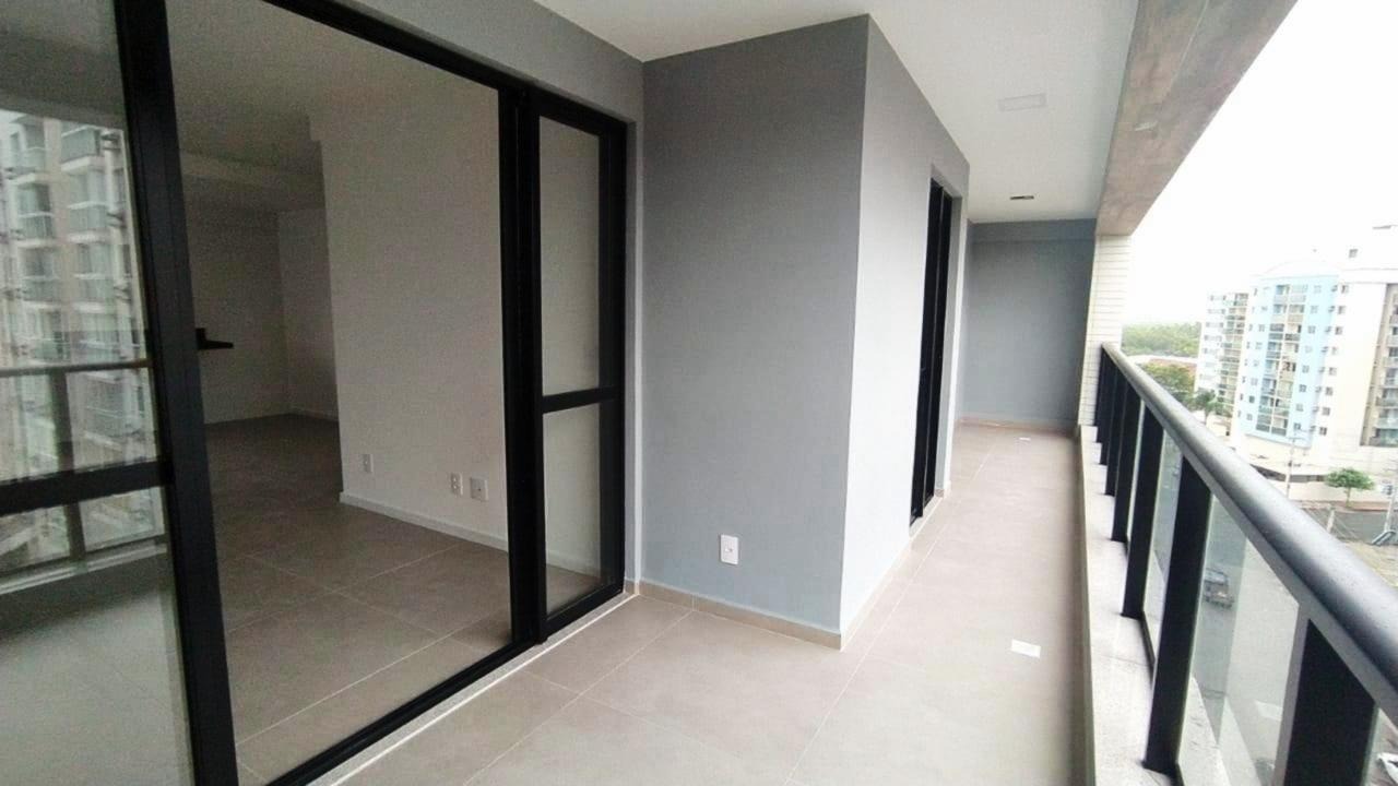 Apartamento à venda com 3 quartos, 77m² - Foto 17