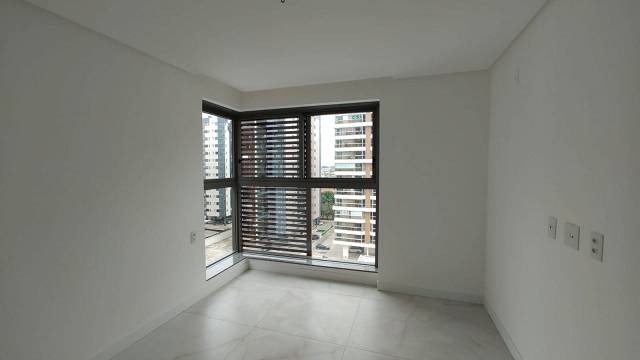 Apartamento à venda com 4 quartos, 142m² - Foto 19