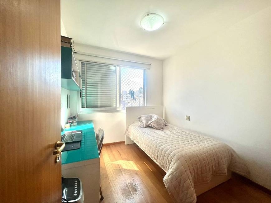 Apartamento à venda com 4 quartos, 145m² - Foto 12