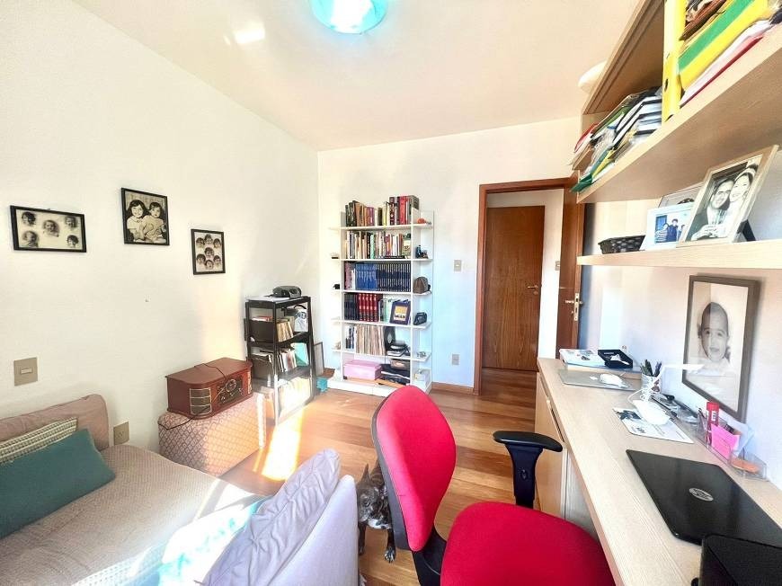 Apartamento à venda com 4 quartos, 145m² - Foto 15