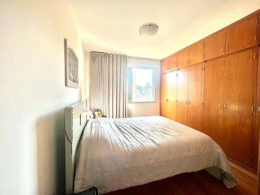 Apartamento à venda com 4 quartos, 145m² - Foto 9