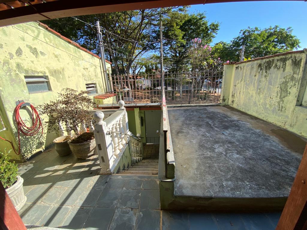 Casa à venda com 2 quartos, 250m² - Foto 9