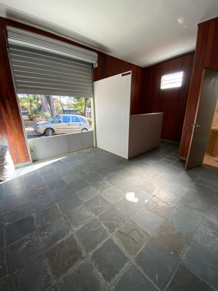 Casa à venda com 2 quartos, 250m² - Foto 18