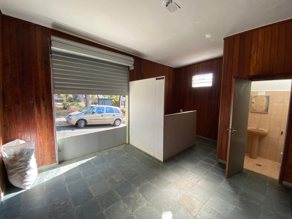 Casa à venda com 2 quartos, 250m² - Foto 19