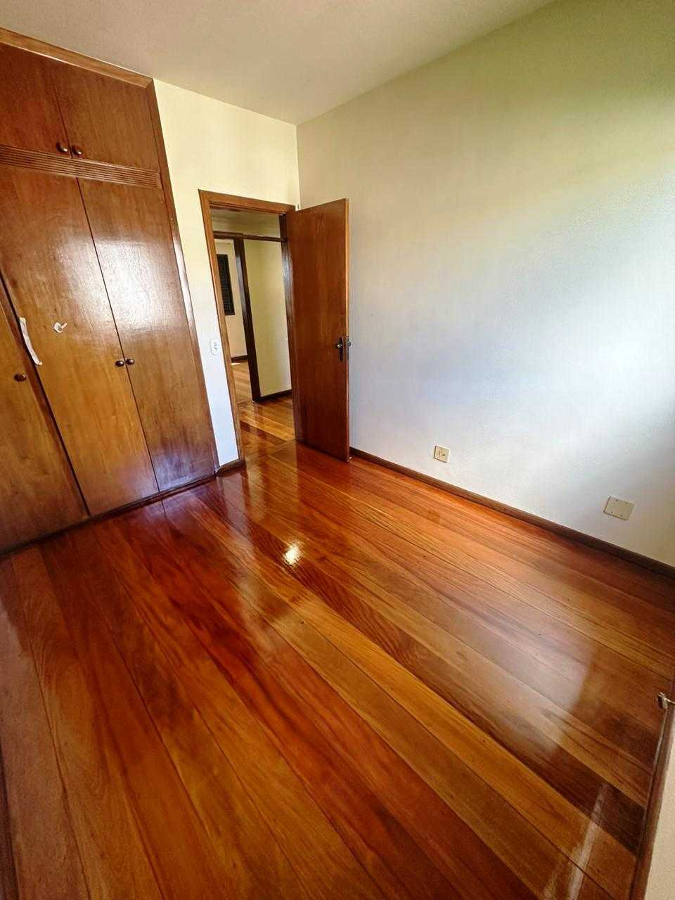 Apartamento à venda com 4 quartos, 142m² - Foto 11