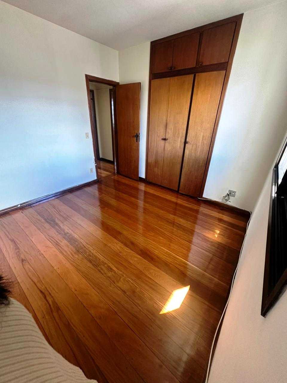 Apartamento à venda com 4 quartos, 142m² - Foto 13