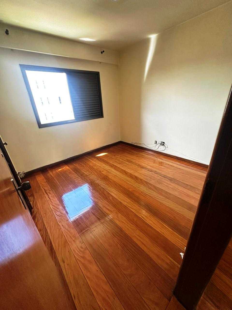 Apartamento à venda com 4 quartos, 142m² - Foto 14