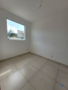 Casa à venda com 2 quartos, 12m² - Foto 4