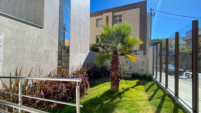 Apartamento à venda com 3 quartos, 105m² - Foto 1