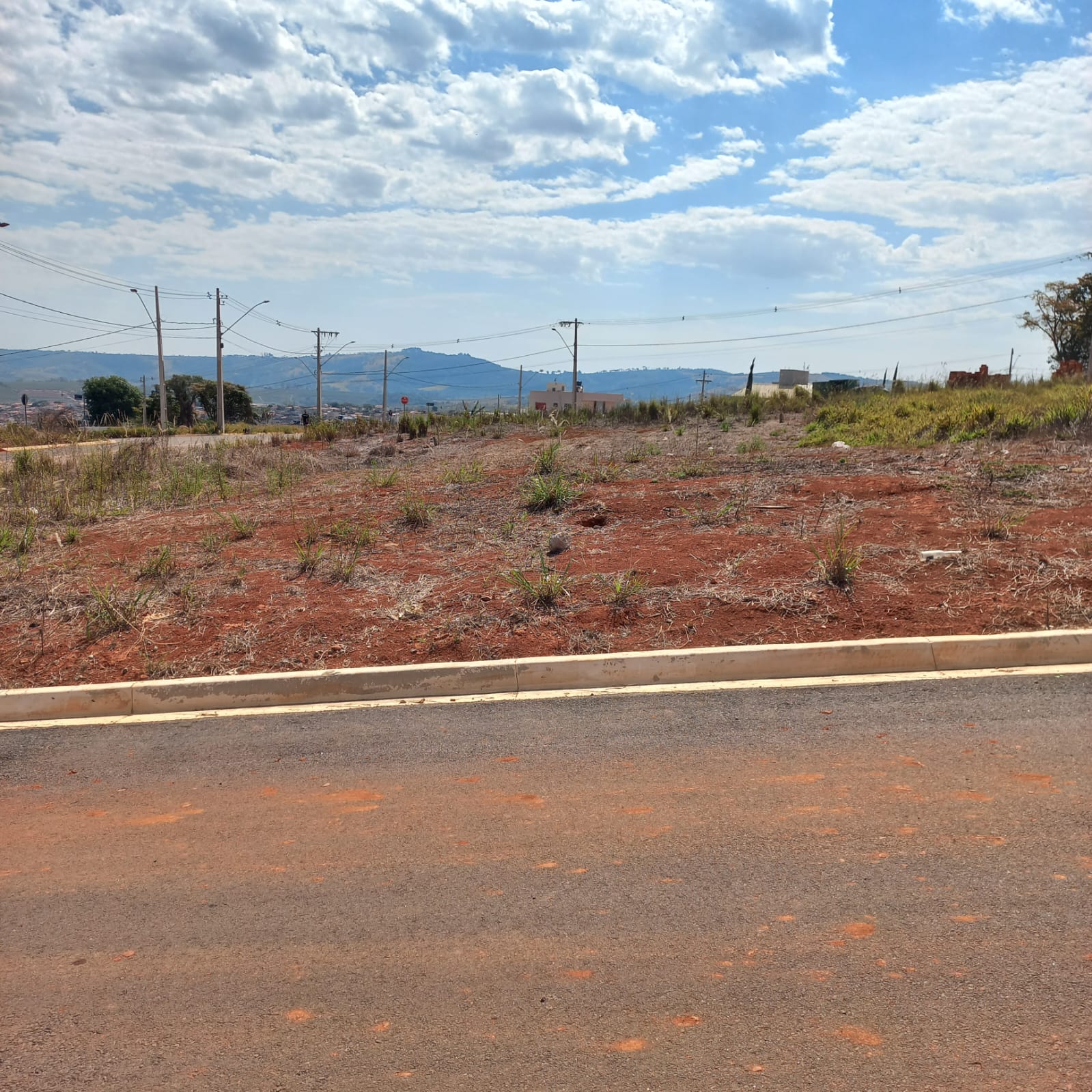 Terreno à venda, 240m² - Foto 4