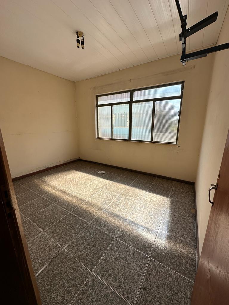 Casa à venda com 4 quartos, 147m² - Foto 5