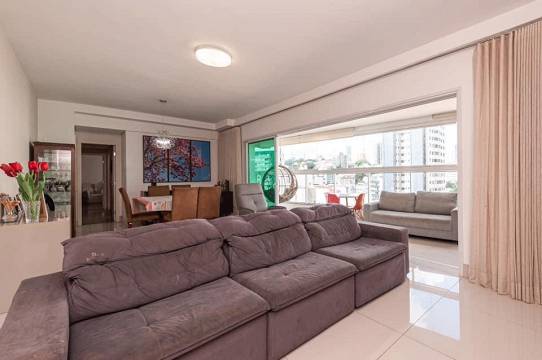 Apartamento à venda com 4 quartos, 166m² - Foto 2