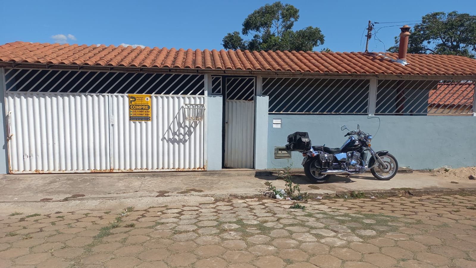 Casa à venda com 3 quartos, 120m² - Foto 1